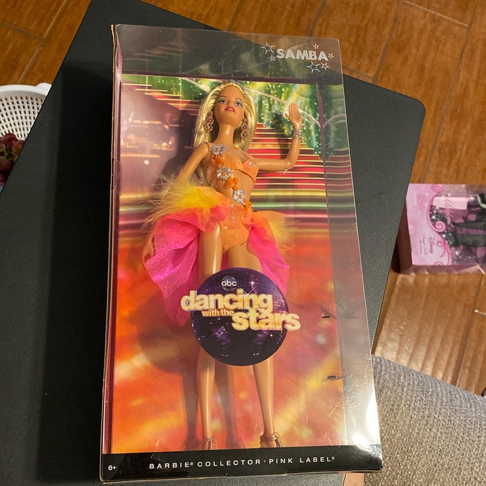 BARBIE DANCING WITH THE STARS SAMBA